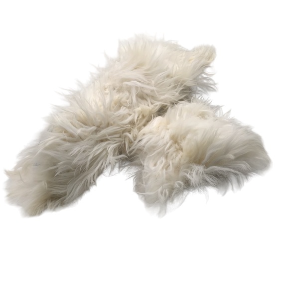 GENUINE PERUVIAN INDIGENOUS Alpaca fur slippers! Size 40! - Picture 4 of 4